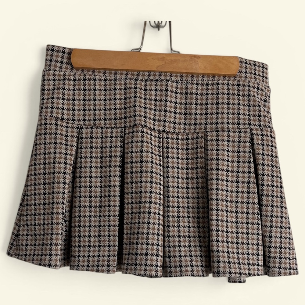 American Eagle Houndstooth Skort with Built-In Shorts Size M